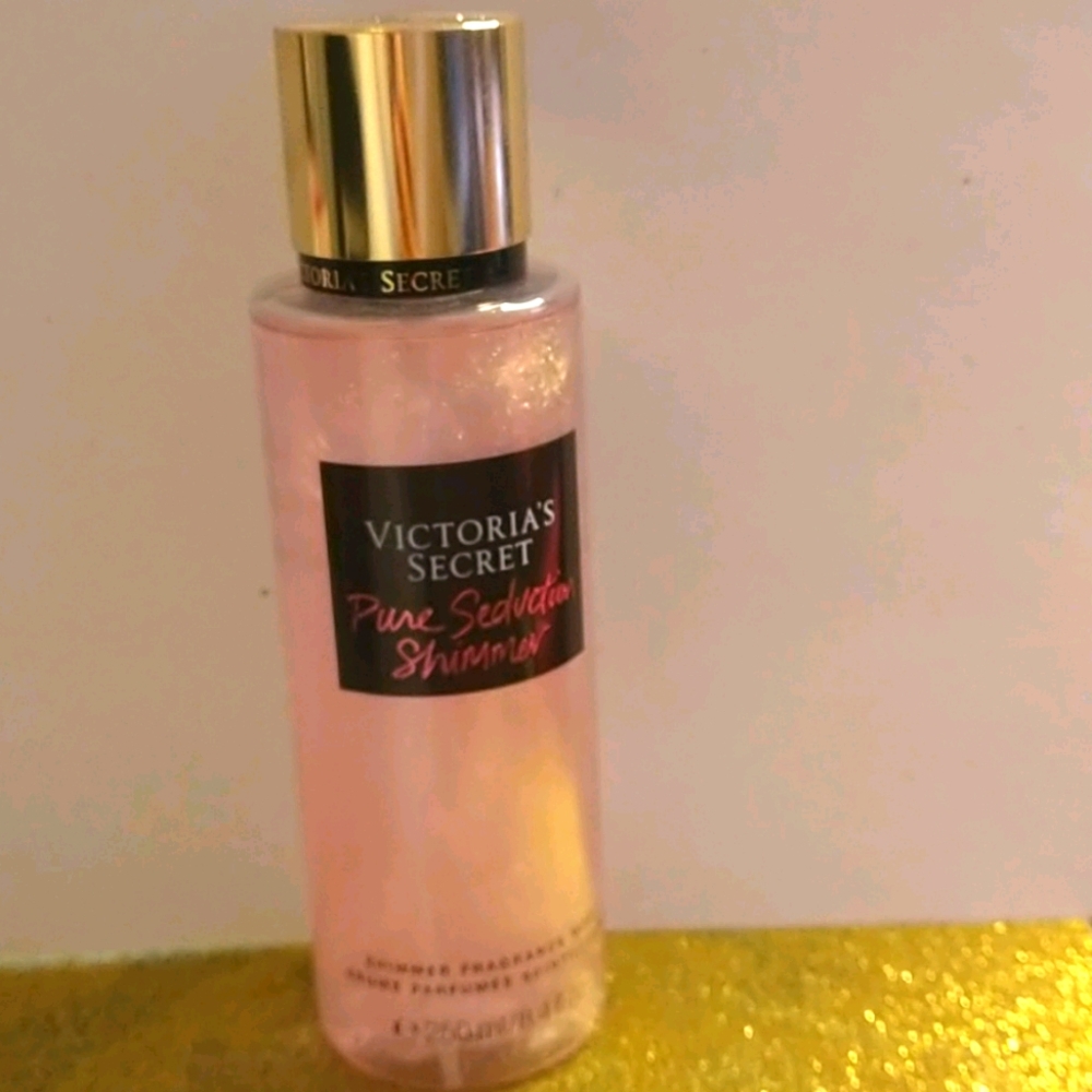 Victoria Secret fragrance Mist , shimmer spray